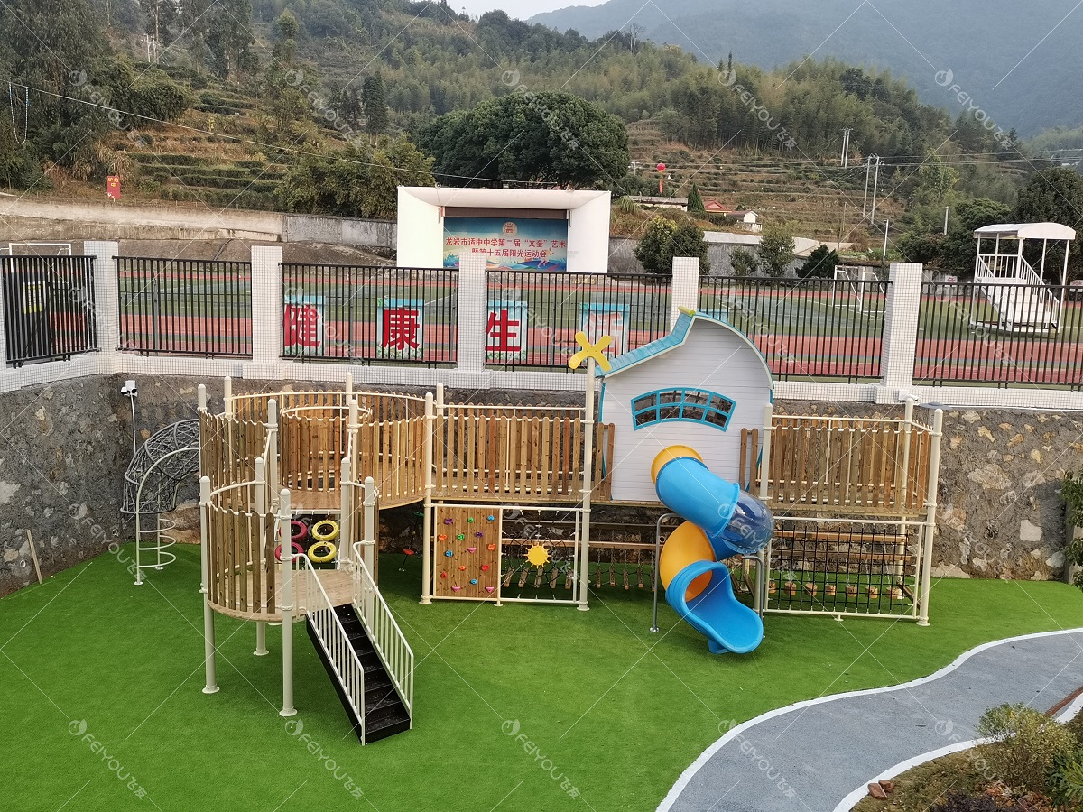 幼兒園選擇戶外滑梯時，應(yīng)滿足什么樣的條件？