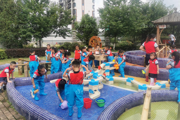 幼兒園沙水玩具讓幼兒玩出創(chuàng)意、玩出價值